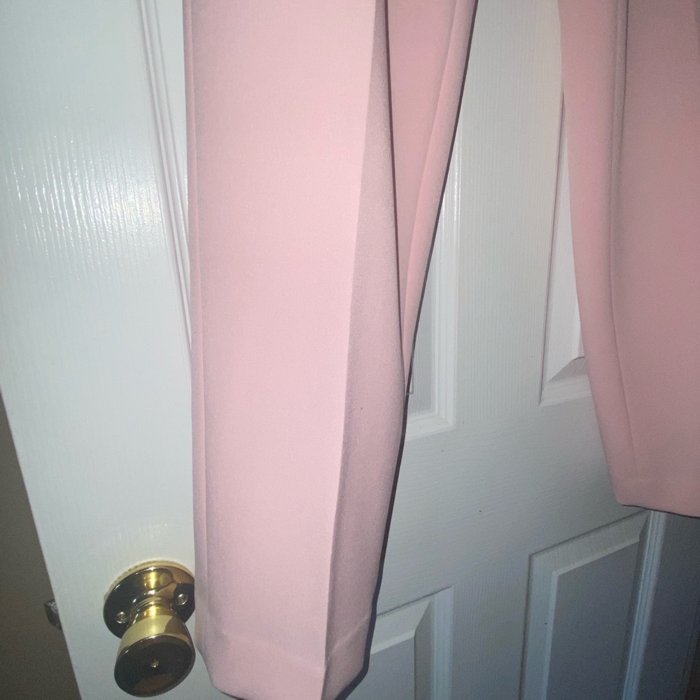 Kasper Women's Straight Leg Pants in Soft Pink SZ 4 EUC - Picture 8 of 9